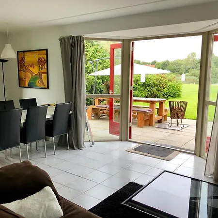 Holiday home 5 - Persoons Lakeside 41 Ewijk