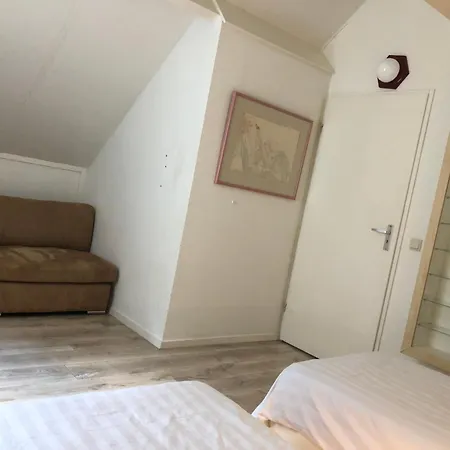 5 - Persoons Lakeside 41 Holiday home Ewijk